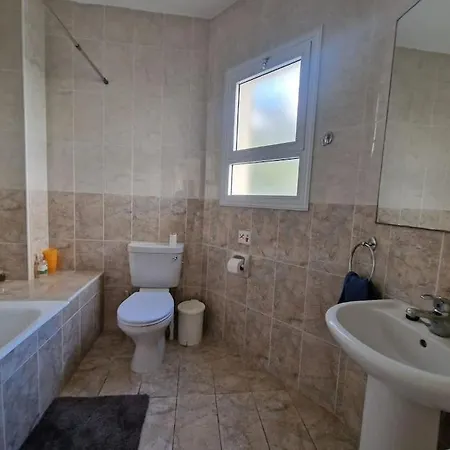 Pretty Peyia בית נופש *